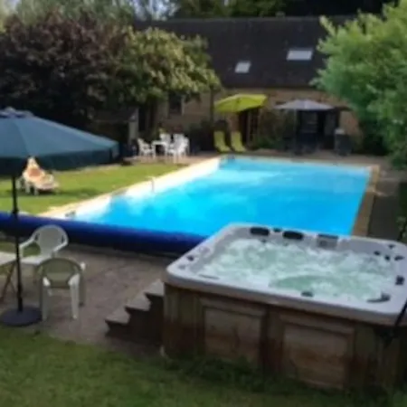 Hébergement de vacances Les Bambous, Avec Piscine, Tennis Et Privatif Guerquesalles