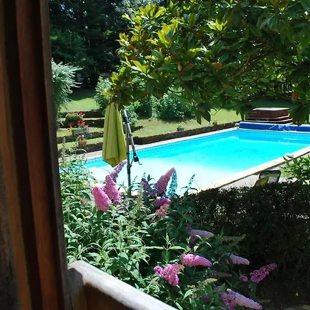 Les Bambous, Avec Piscine, Tennis Et Privatif *