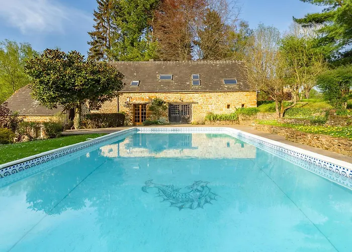 펜션 Les Bambous, Avec Piscine, Tennis Et Privatif