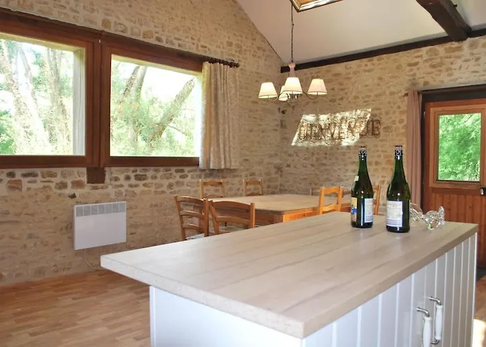 펜션 Les Bambous, Avec Piscine, Tennis Et Privatif