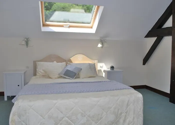 Les Bambous, Avec Piscine, Tennis Et Privatif Guerquesalles