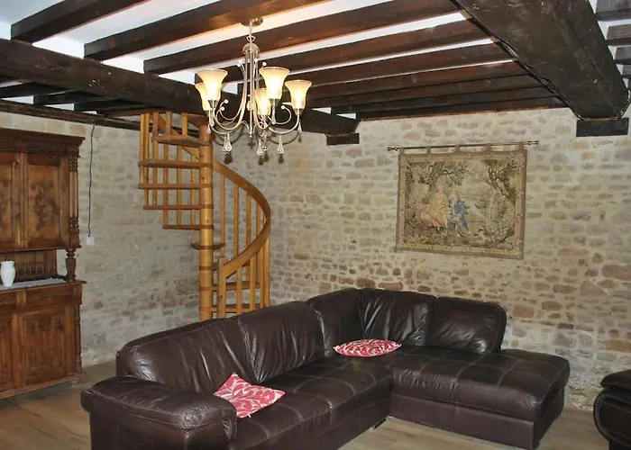 Les Bambous, Avec Piscine, Tennis Et Privatif Guerquesalles